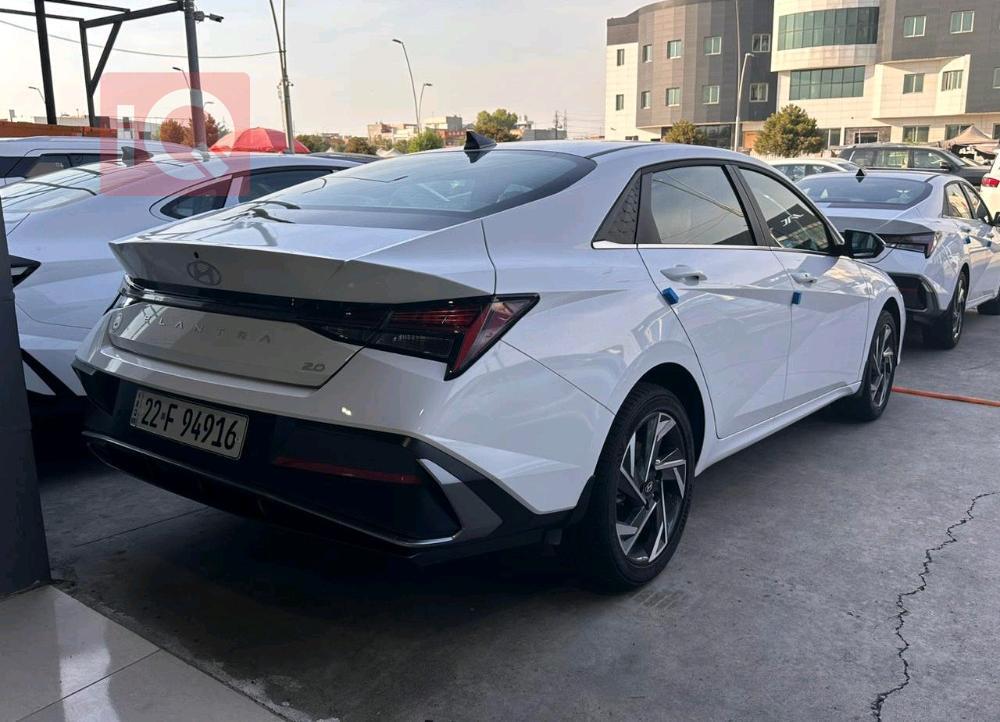 هیوندای ئەلەنترا